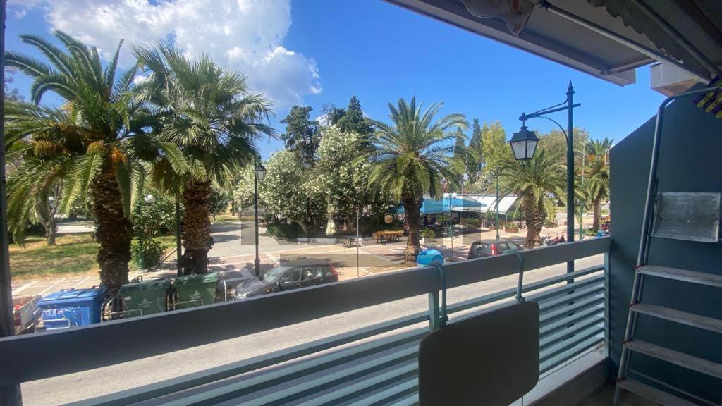 Centre Of Loutraki With Sea View Apartment Bagian luar foto